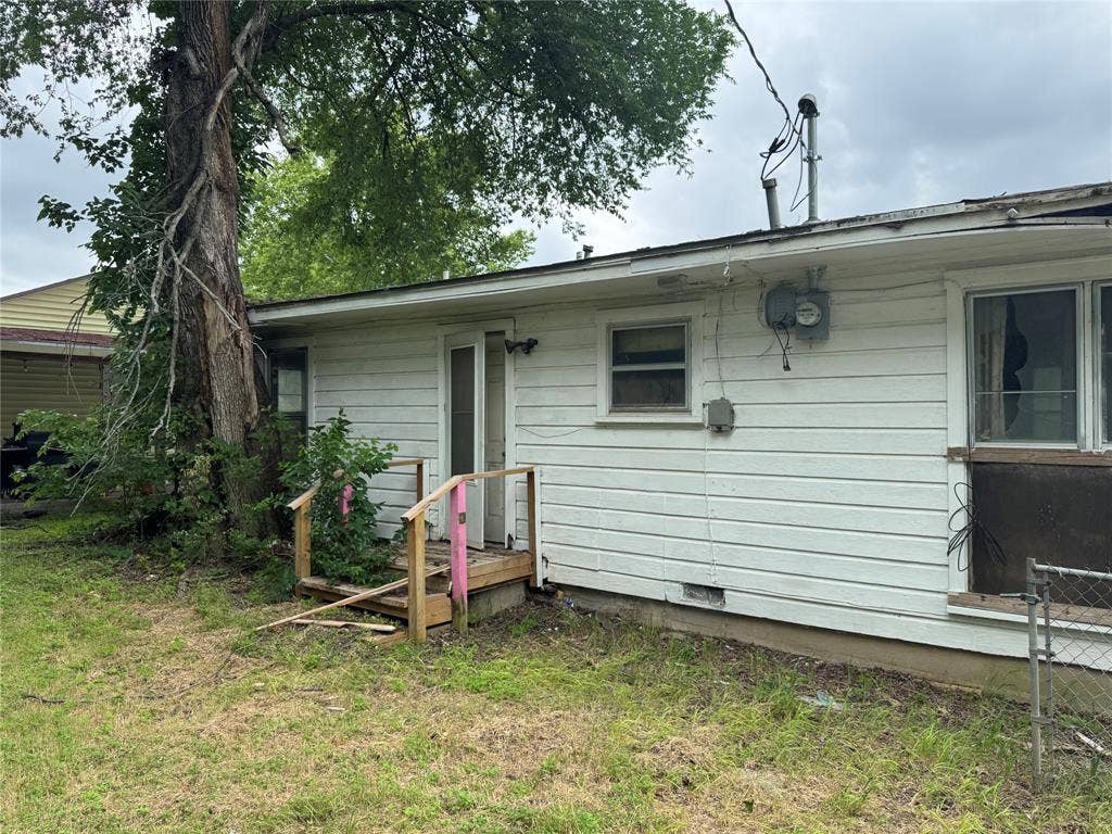 1915 N 13th Street, Waco, TX 76707 1915 N 13th Street, Waco, TX 76707