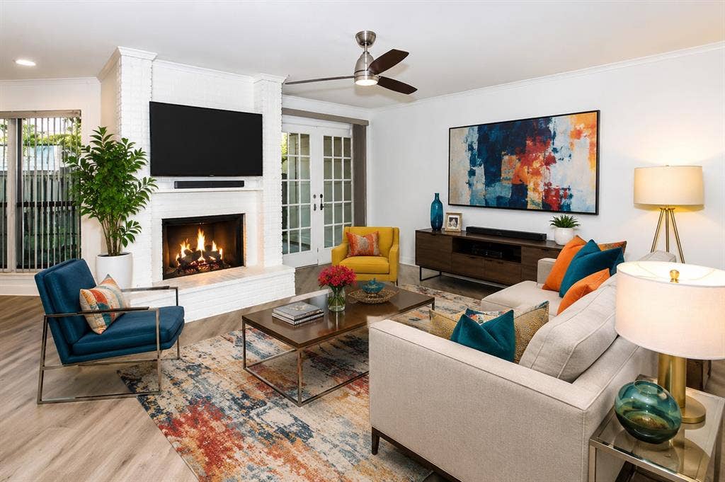 16301 Ledgemont Lane, #101, Addison, TX 75001 Virtually staged LR