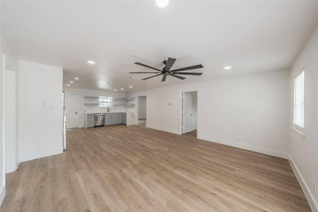 6532 Moonglow Lane, Watauga, TX 76148 6532 Moonglow Lane, Watauga, TX 76148