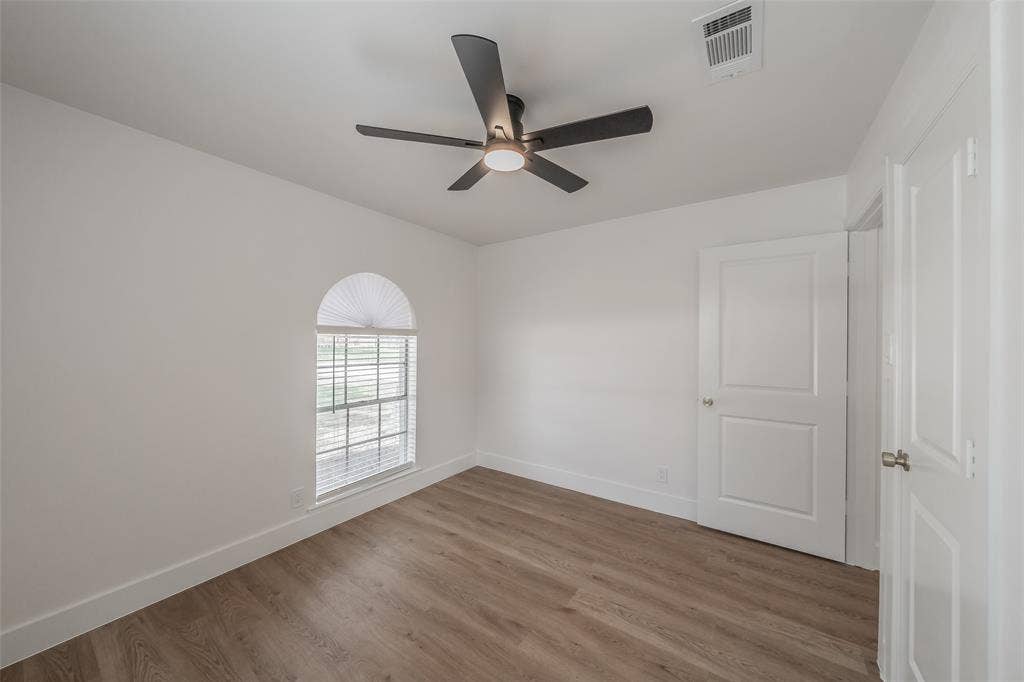 6532 Moonglow Lane, Watauga, TX 76148 6532 Moonglow Lane, Watauga, TX 76148