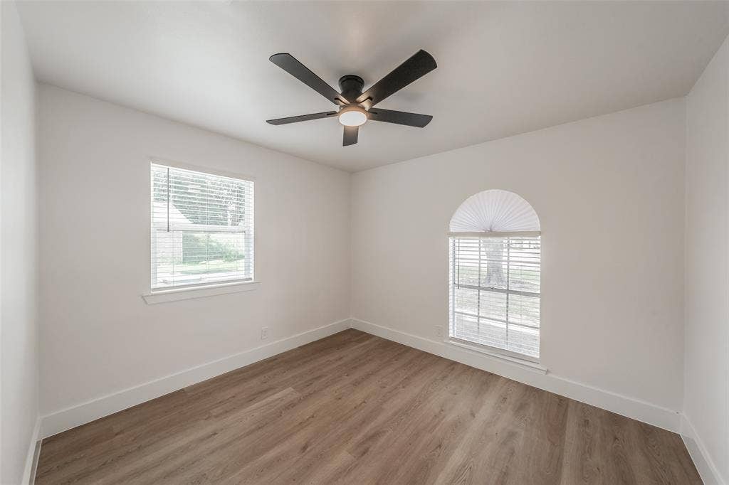 6532 Moonglow Lane, Watauga, TX 76148 6532 Moonglow Lane, Watauga, TX 76148