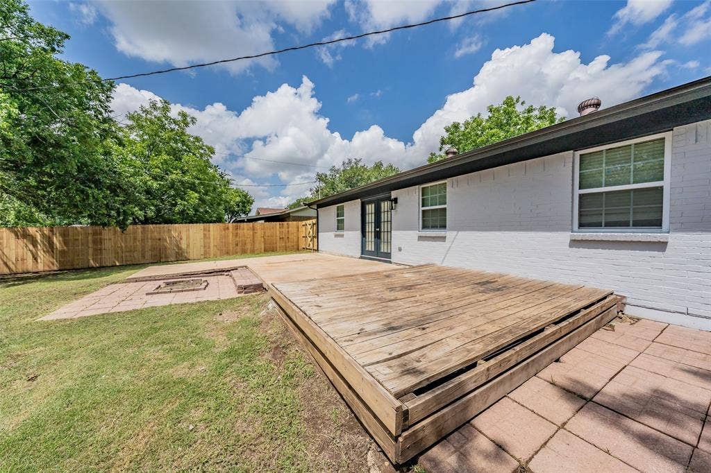 6532 Moonglow Lane, Watauga, TX 76148 6532 Moonglow Lane, Watauga, TX 76148