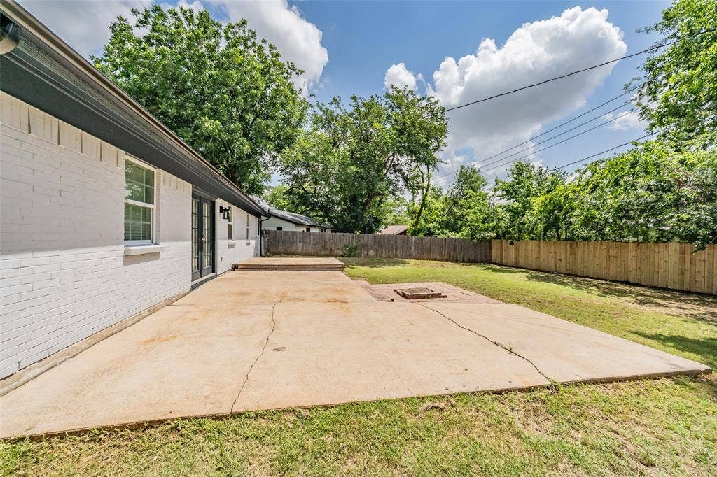 6532 Moonglow Lane, Watauga, TX 76148 6532 Moonglow Lane, Watauga, TX 76148