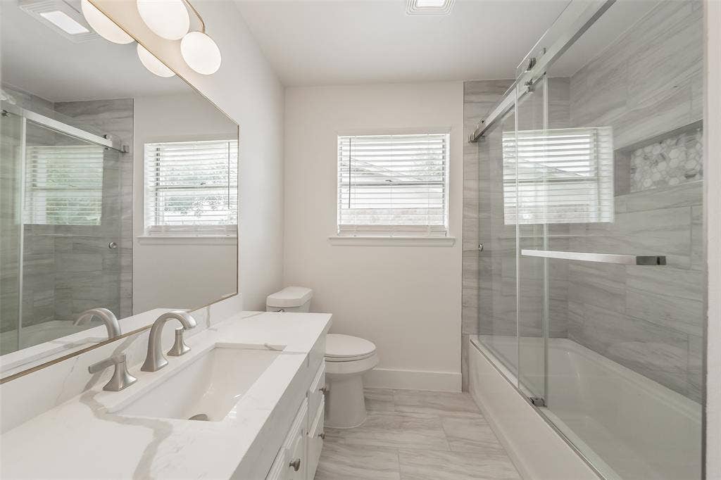 6532 Moonglow Lane, Watauga, TX 76148 6532 Moonglow Lane, Watauga, TX 76148
