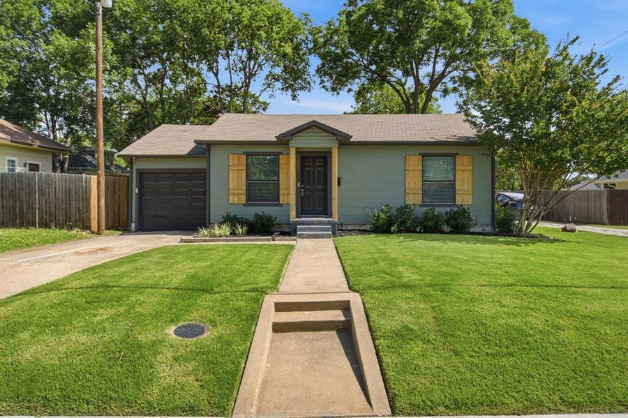 Property photo for 108 W White Avenue, McKinney, TX