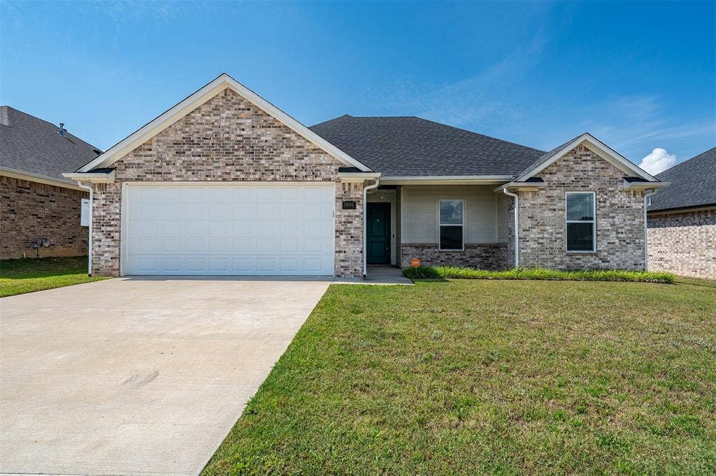 1806 Forestdale, Whitehouse, TX 75791 1806 Forestdale, Whitehouse, TX 75791