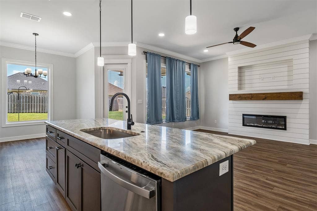 1806 Forestdale, Whitehouse, TX 75791 1806 Forestdale, Whitehouse, TX 75791