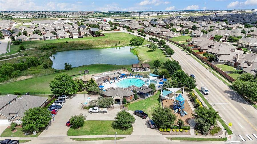 Property photo for 6109 Hornwood Drive, Fort Worth, TX