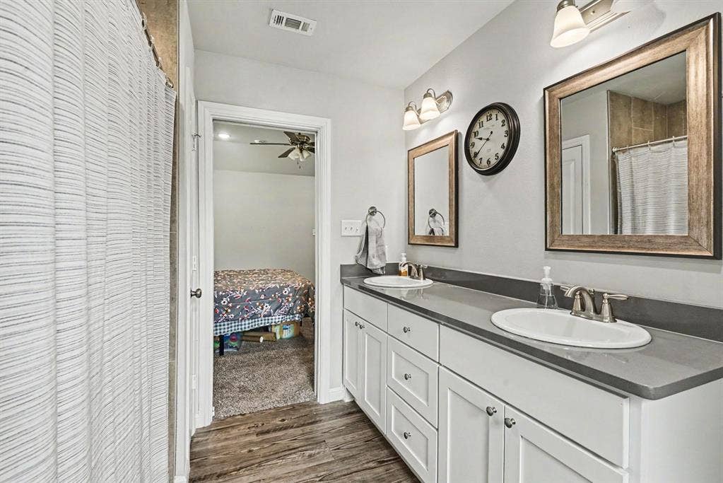 977 Sam Street, Springtown, TX 76082 977 Sam Street, Springtown, TX 76082