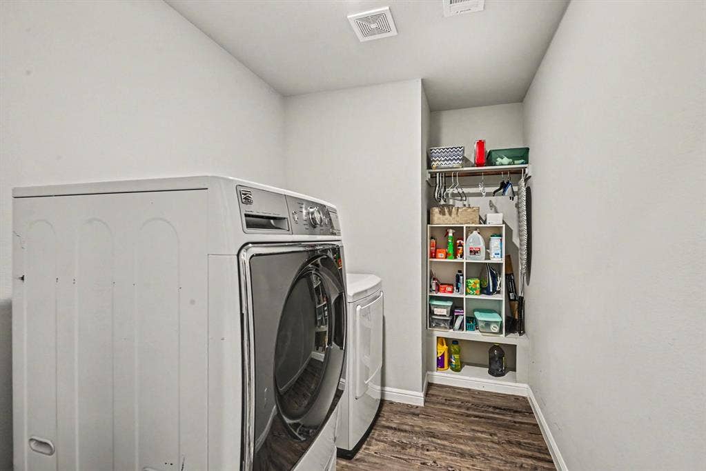 977 Sam Street, Springtown, TX 76082 977 Sam Street, Springtown, TX 76082