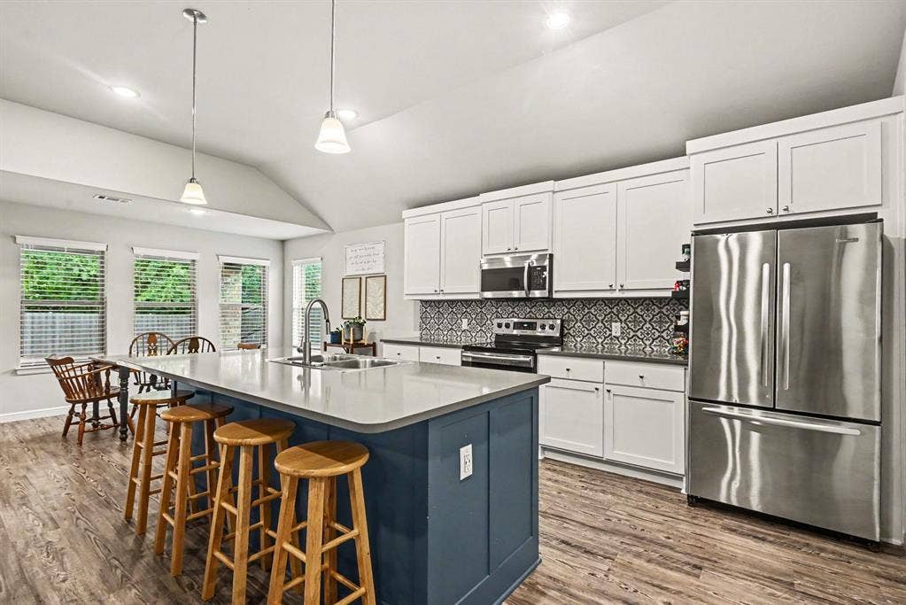 977 Sam Street, Springtown, TX 76082 977 Sam Street, Springtown, TX 76082