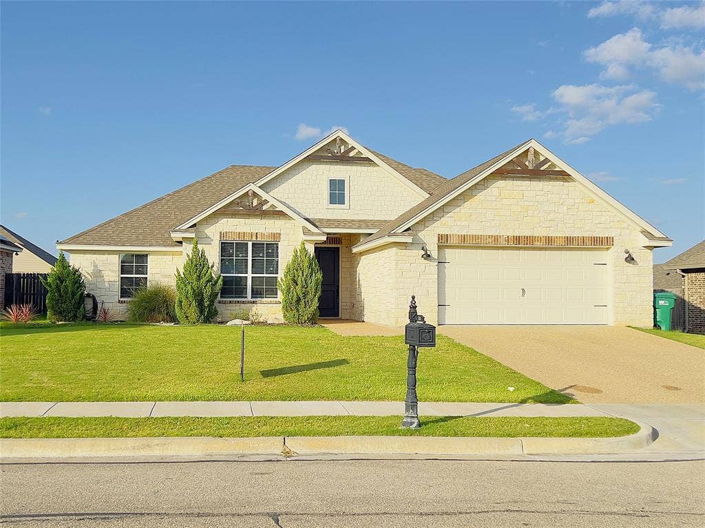395 Cavitt Court, Robinson, TX 76706 395 Cavitt Court, Robinson, TX 76706