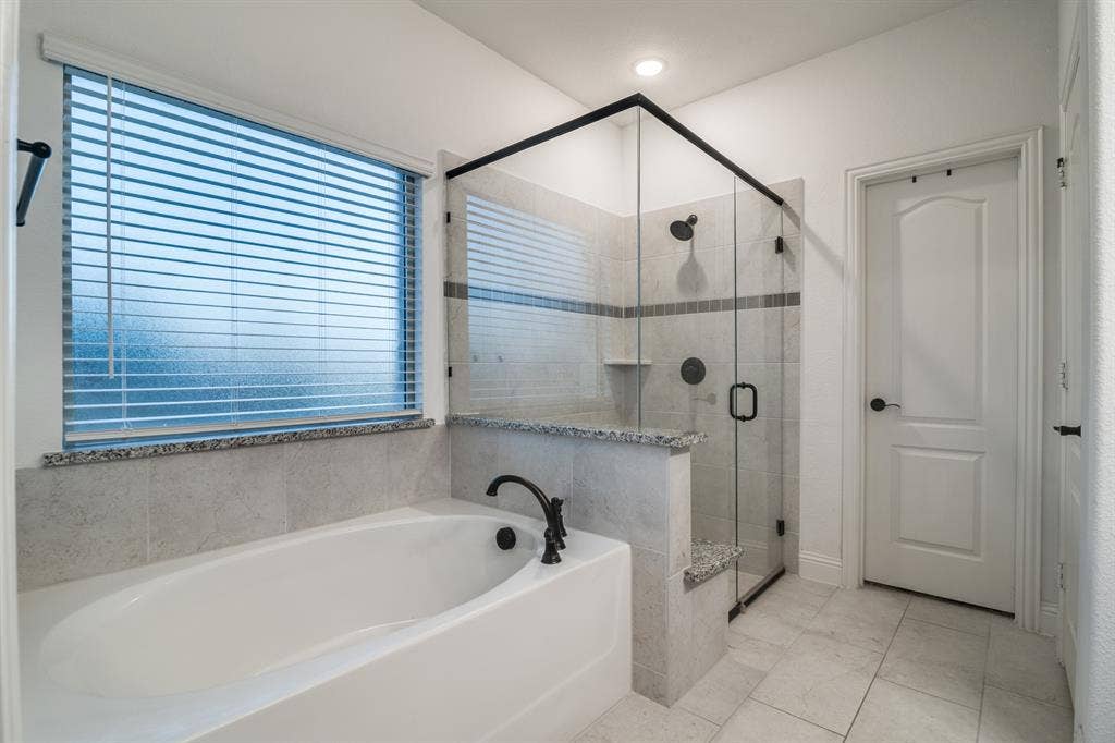 2643 Perdenales Drive, Royse City, TX 75189 2643 Perdenales Drive, Royse City, TX 75189