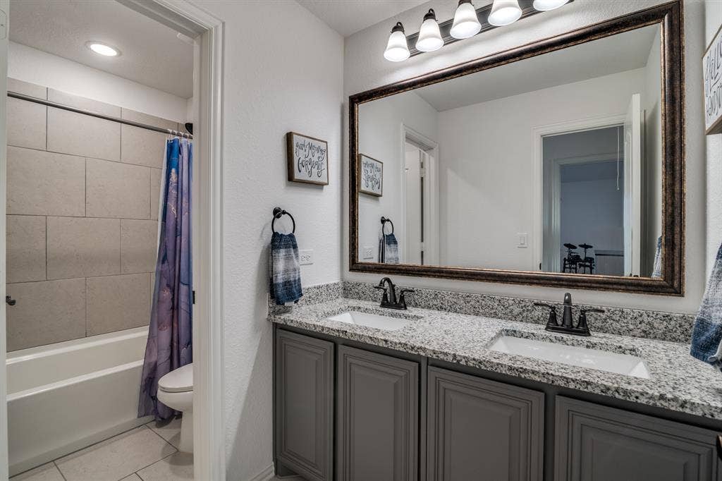 2643 Perdenales Drive, Royse City, TX 75189 2643 Perdenales Drive, Royse City, TX 75189