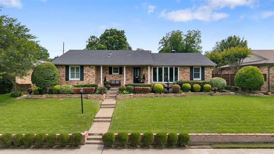 Property photo for 9124 Vinewood Drive, Dallas, TX