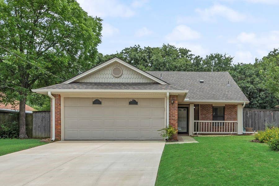 Property photo for 2904 Weston Drive, Denton, TX