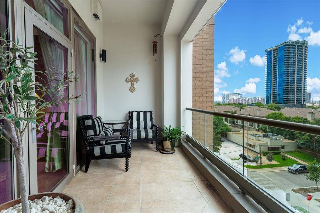 2300 WOLF Street, #5D, Dallas, TX 75201 Second Balcony off the Den.