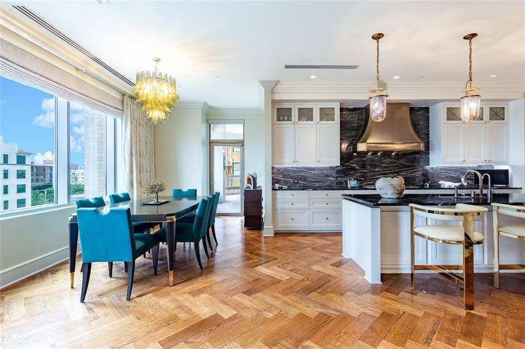 2300 WOLF Street, #5D, Dallas, TX 75201 Dining open to main Balcony.