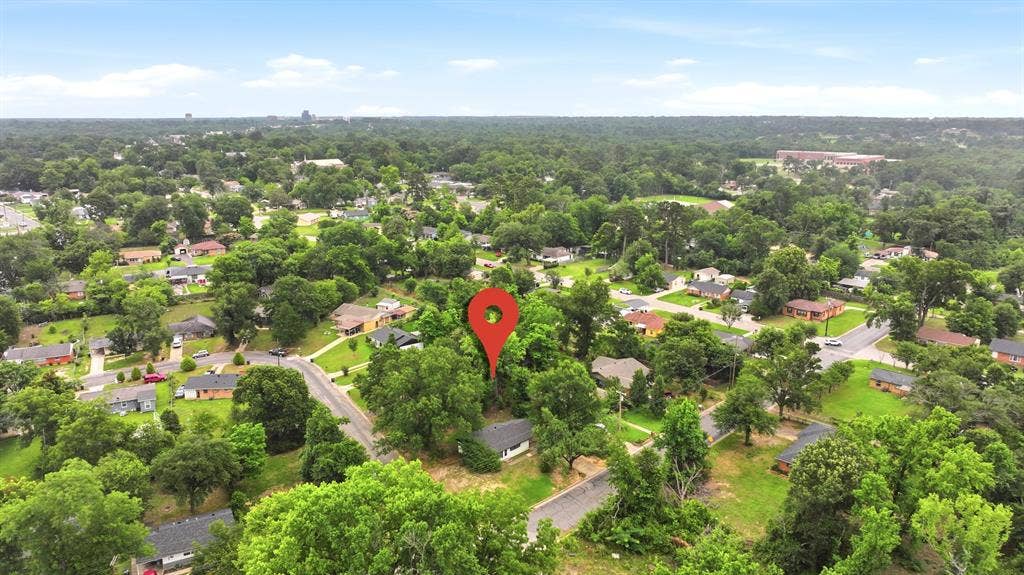 1919 Bradshaw, Tyler, TX 75702