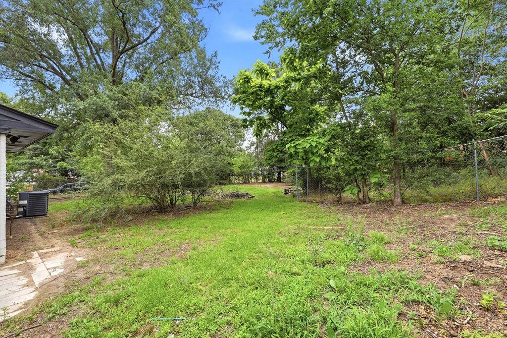 1919 Bradshaw, Tyler, TX 75702