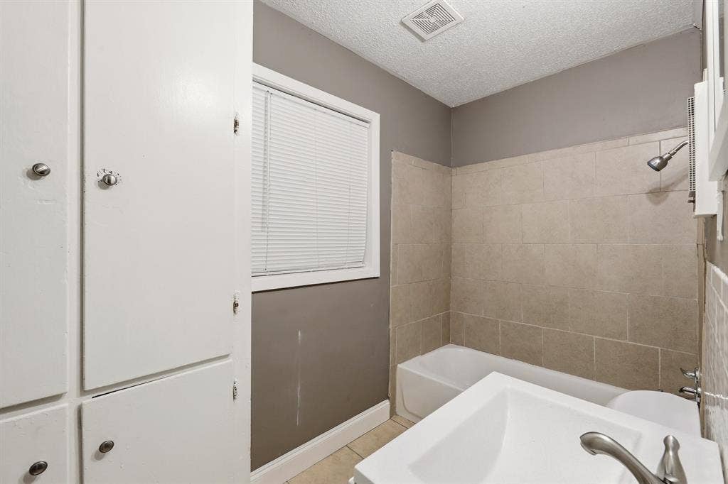 1919 Bradshaw, Tyler, TX 75702