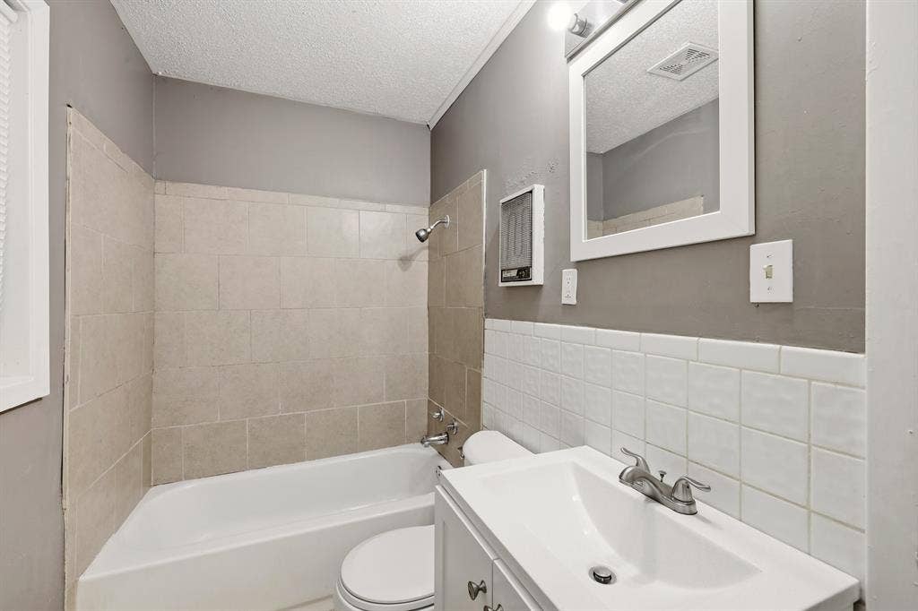 1919 Bradshaw, Tyler, TX 75702