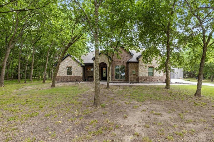 Property photo for 3824 County Road 2216, Caddo Mills, TX