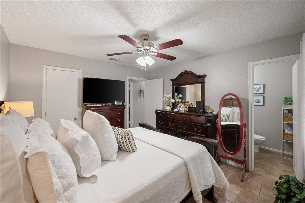 6060 CR 3925, Athens, TX 75752 6060 CR 3925, Athens, TX 75752