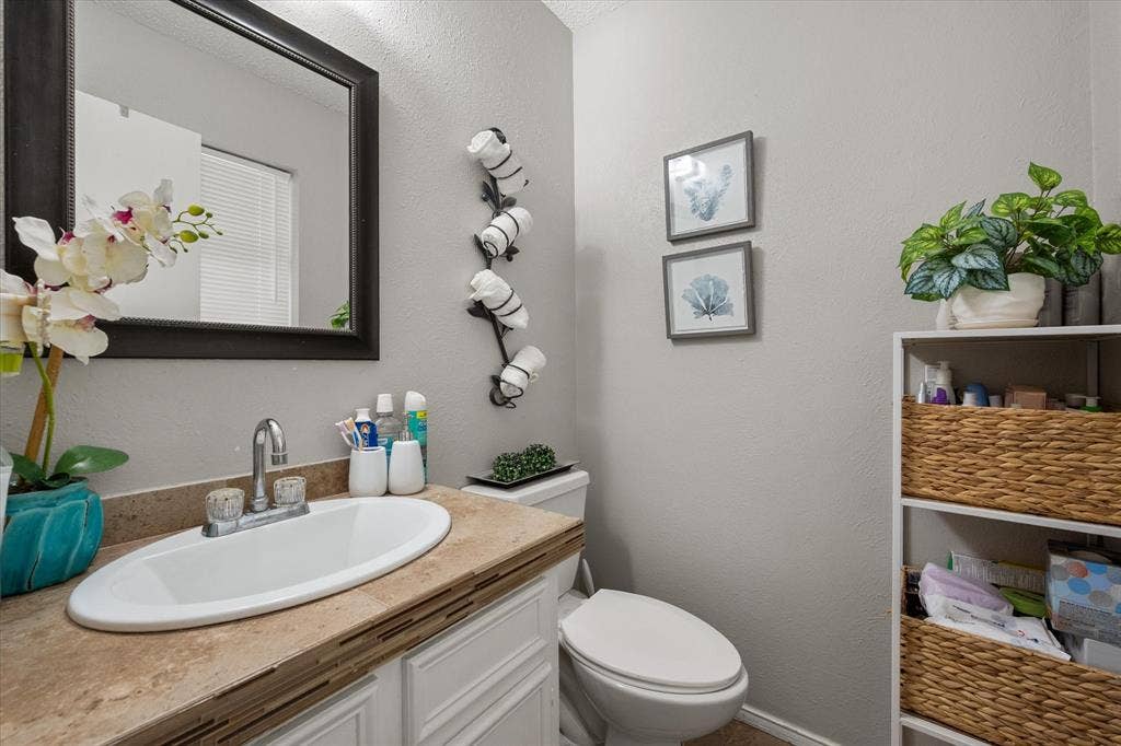 6060 CR 3925, Athens, TX 75752 6060 CR 3925, Athens, TX 75752