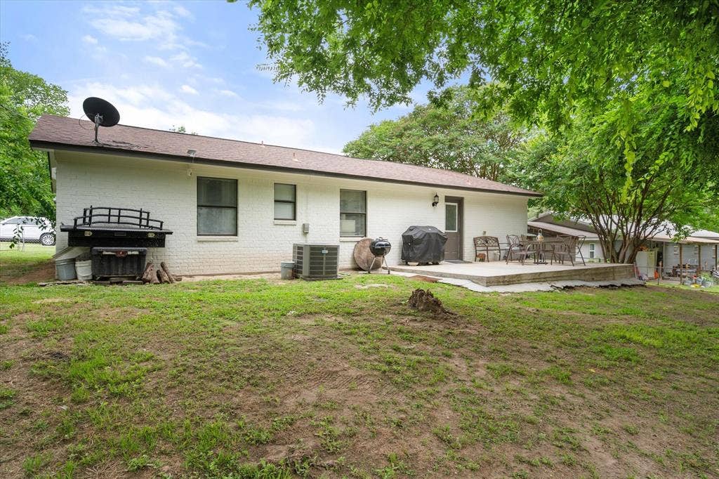 6060 CR 3925, Athens, TX 75752 6060 CR 3925, Athens, TX 75752