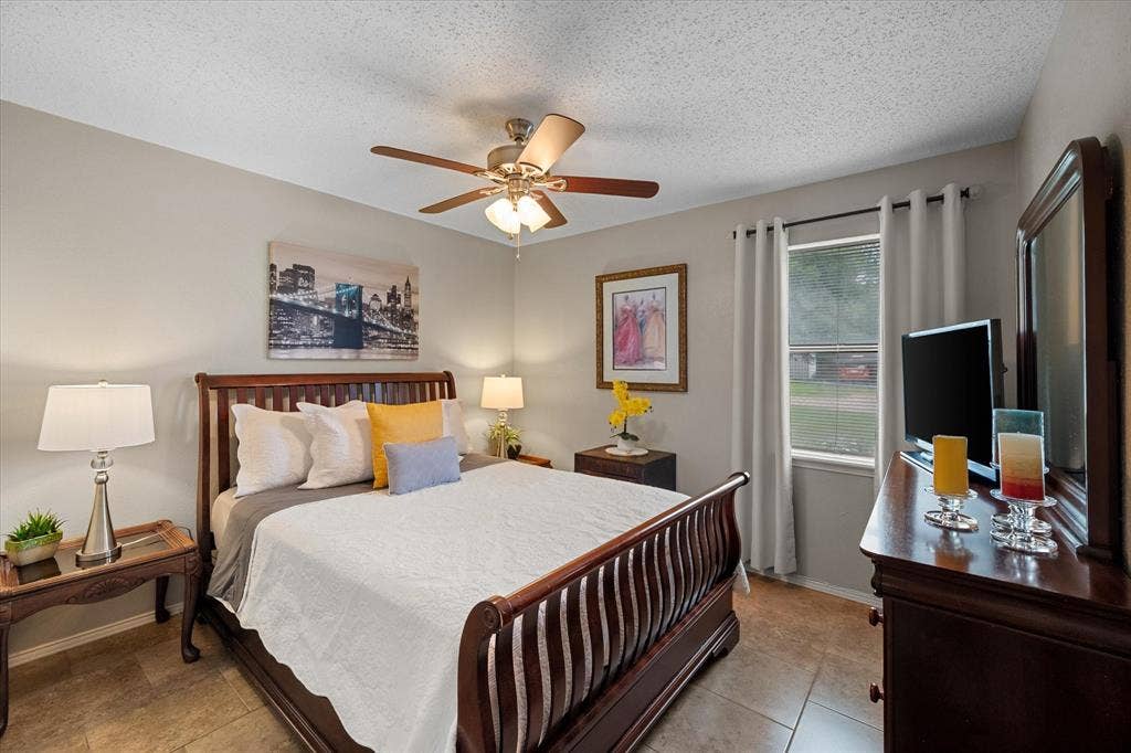 6060 CR 3925, Athens, TX 75752 6060 CR 3925, Athens, TX 75752