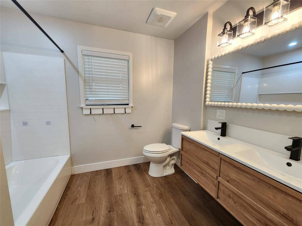 211 Betts Drive, Lindale, TX 75771 211 Betts Drive, Lindale, TX 75771