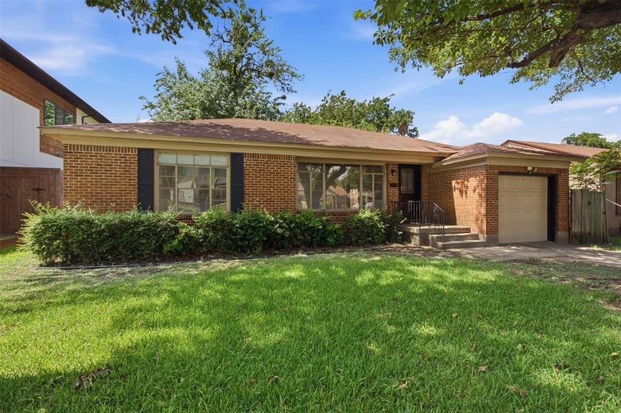 Property photo for 3884 Van Ness Lane, Dallas, TX
