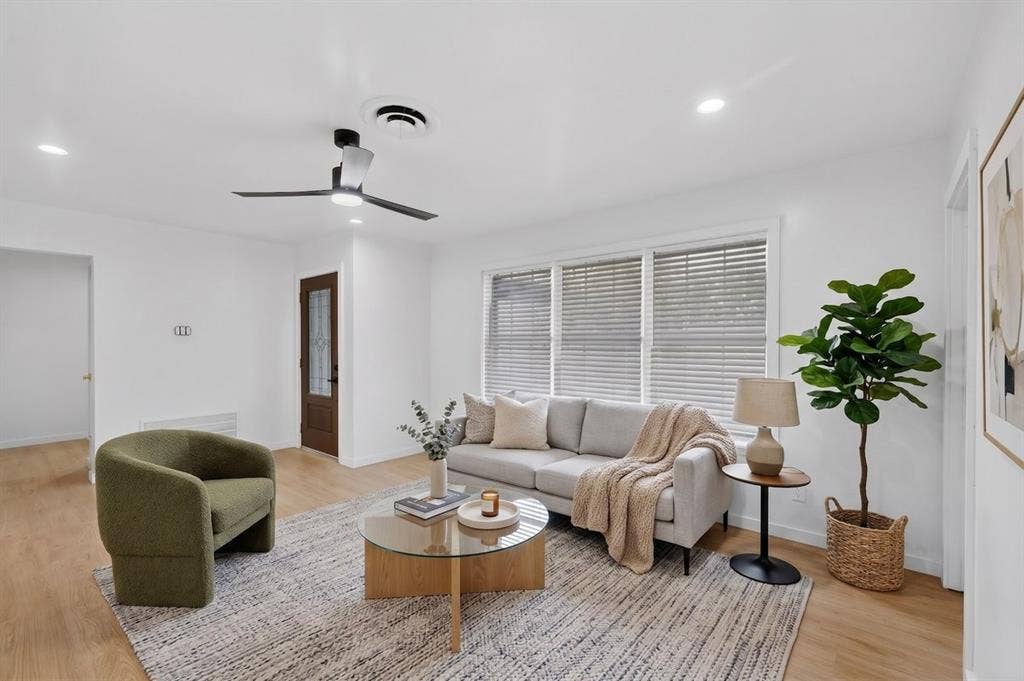 2217 52nd Street, Dallas, TX 75216 2217 52nd Street, Dallas, TX 75216