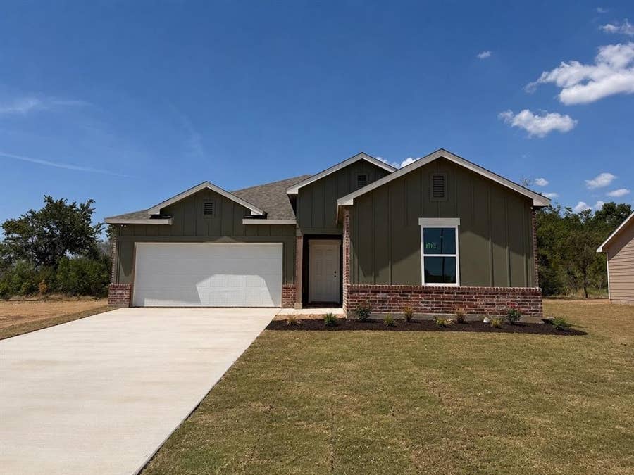 Property photo for 1813 Zelvia Lane, Waco, TX
