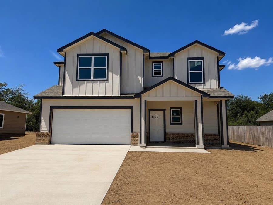 Property photo for 1805 Zelvia Lane, Waco, TX