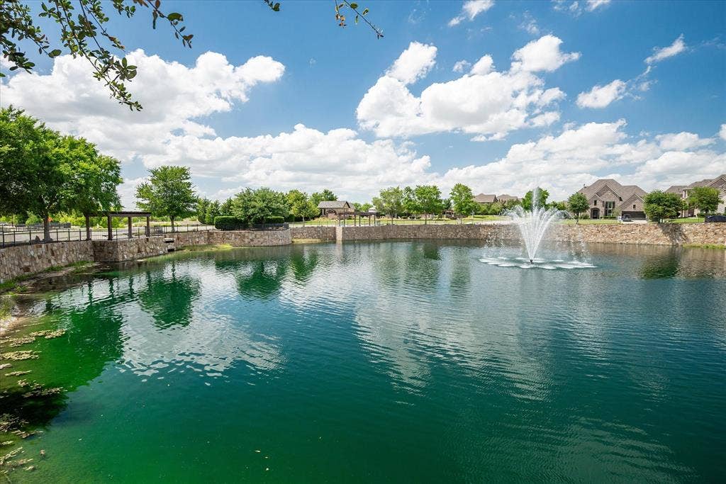 1620 Cattle Drive, Prosper, TX 75078 Pond with Fountain