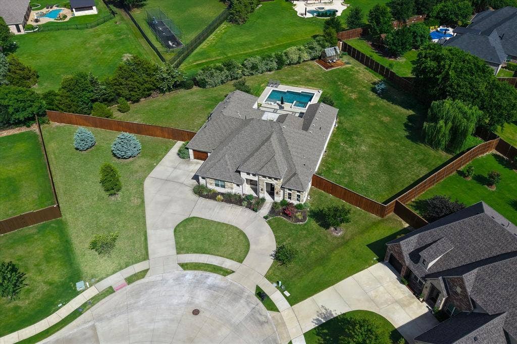 1620 Cattle Drive, Prosper, TX 75078 Majority of Yard is in the Back of Youse