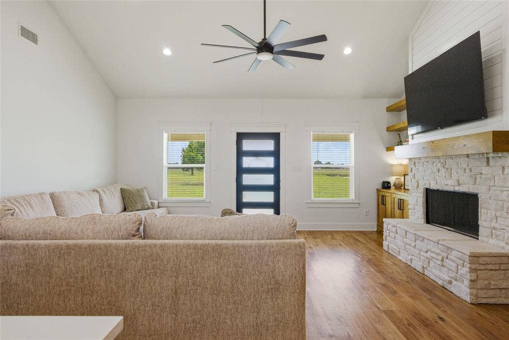 9012 County Road 3614, Murchison, TX 75778 9012 County Road 3614, Murchison, TX 75778