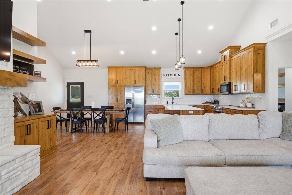 9012 County Road 3614, Murchison, TX 75778 9012 County Road 3614, Murchison, TX 75778
