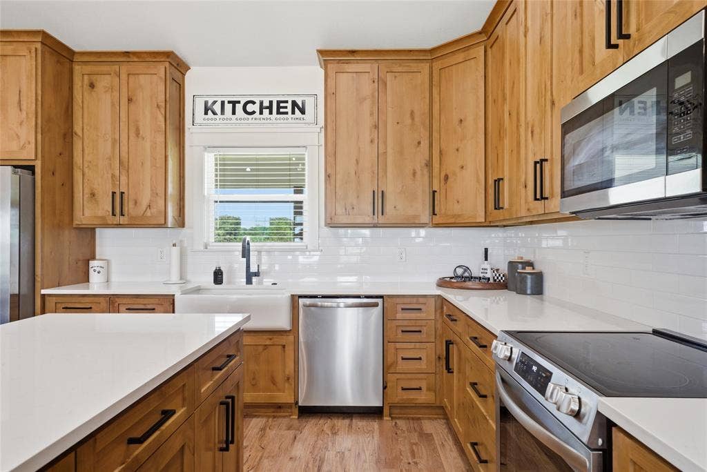 9012 County Road 3614, Murchison, TX 75778 9012 County Road 3614, Murchison, TX 75778