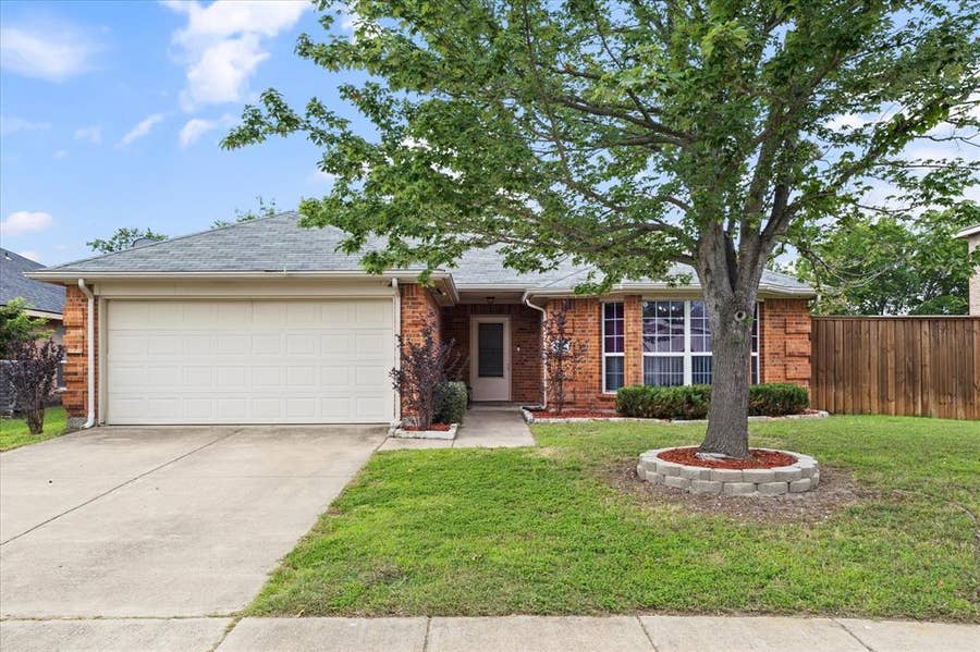 Property photo for 2701 Redwood Street, Royse City, TX
