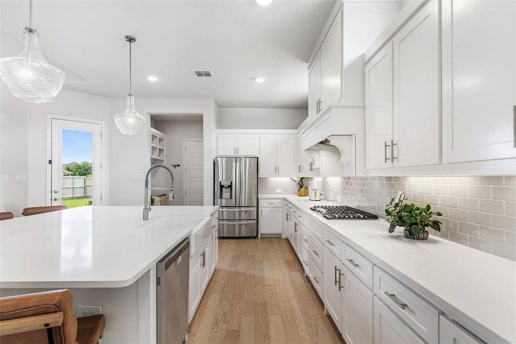 613 N Pecan Parkway, Northlake, TX 76247 613 N Pecan Parkway, Northlake, TX 76247