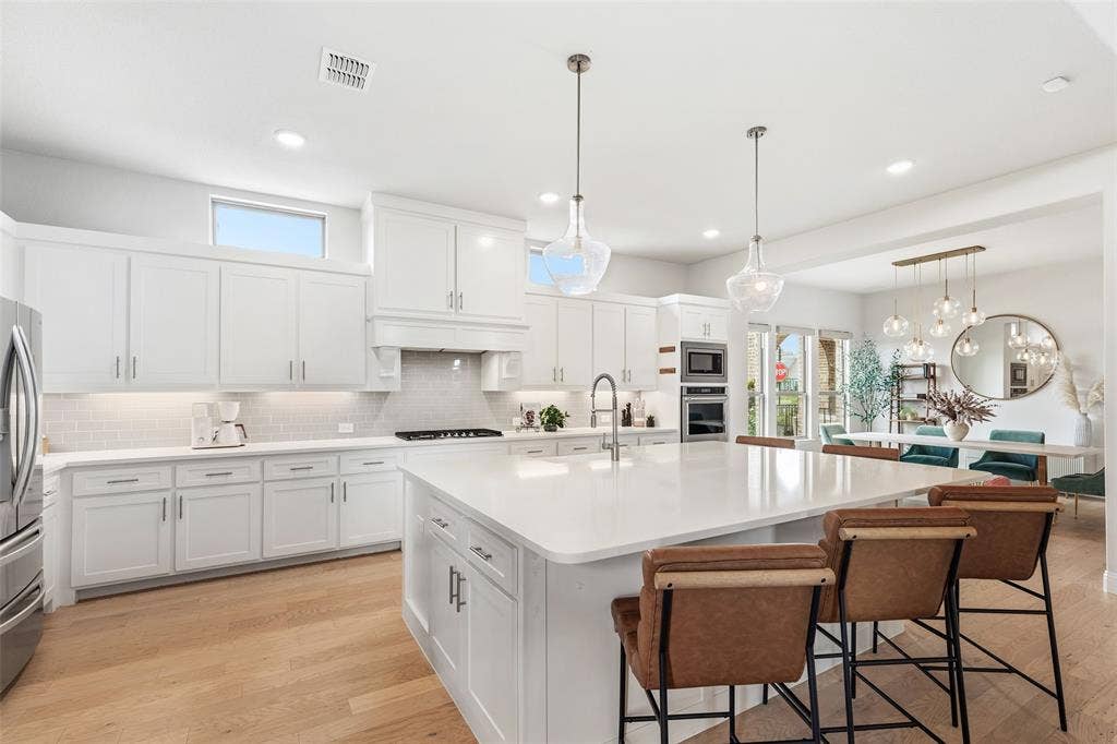 613 N Pecan Parkway, Northlake, TX 76247 613 N Pecan Parkway, Northlake, TX 76247
