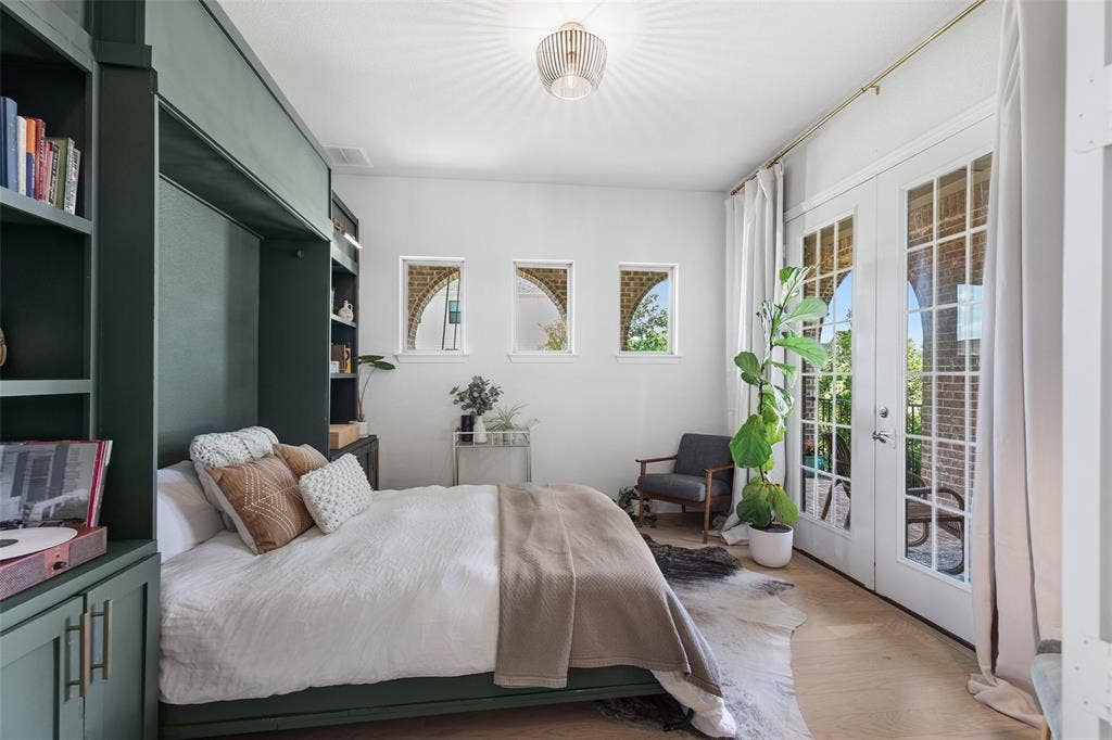 613 N Pecan Parkway, Northlake, TX 76247 Custom-built murphy bed in office