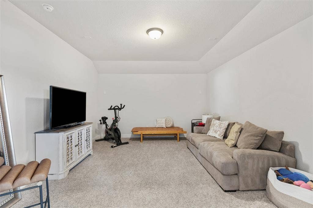 613 N Pecan Parkway, Northlake, TX 76247 613 N Pecan Parkway, Northlake, TX 76247