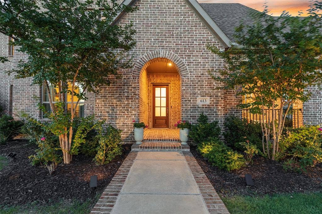 613 N Pecan Parkway, Northlake, TX 76247 613 N Pecan Parkway, Northlake, TX 76247