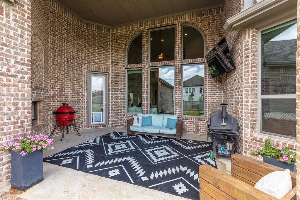 613 N Pecan Parkway, Northlake, TX 76247 613 N Pecan Parkway, Northlake, TX 76247