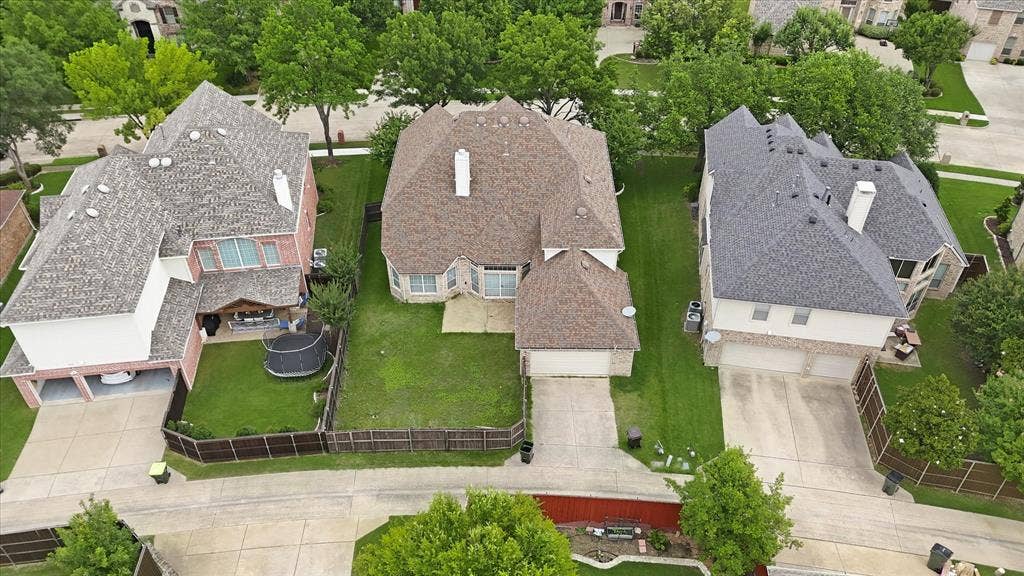 2220 New College Lane, Plano, TX 75025 2220 New College Lane, Plano, TX 75025