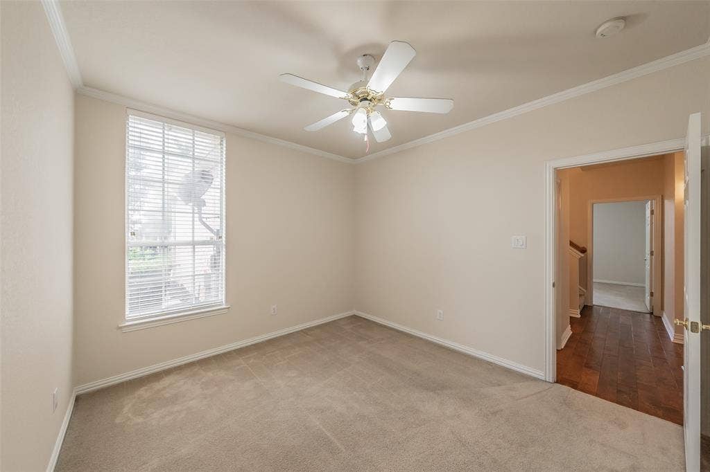 1049 Van Zandt Court, Haslet, TX 76052